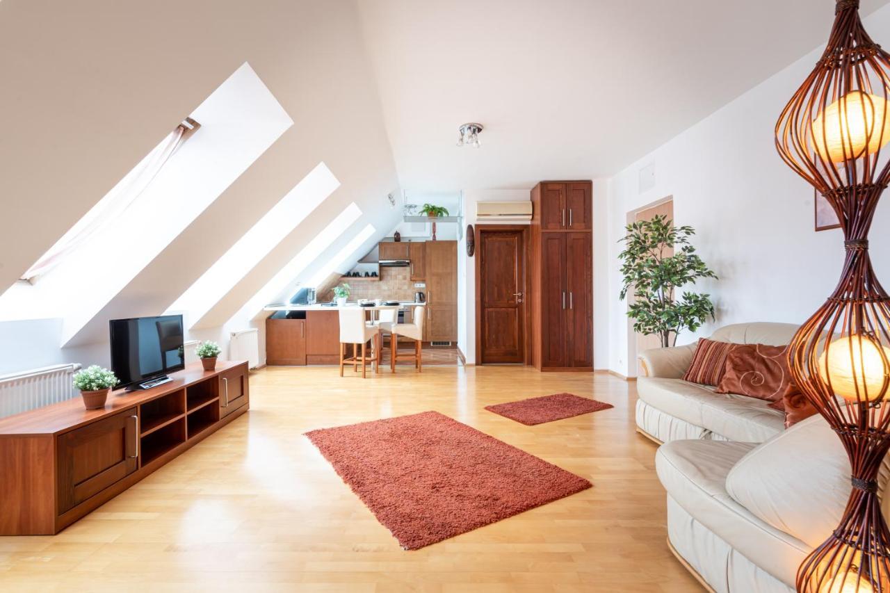 Beautiful Apartment With Ac Budapešť Exteriér fotografie